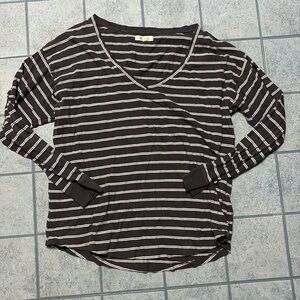 Madewell gray and white striped v-neck
